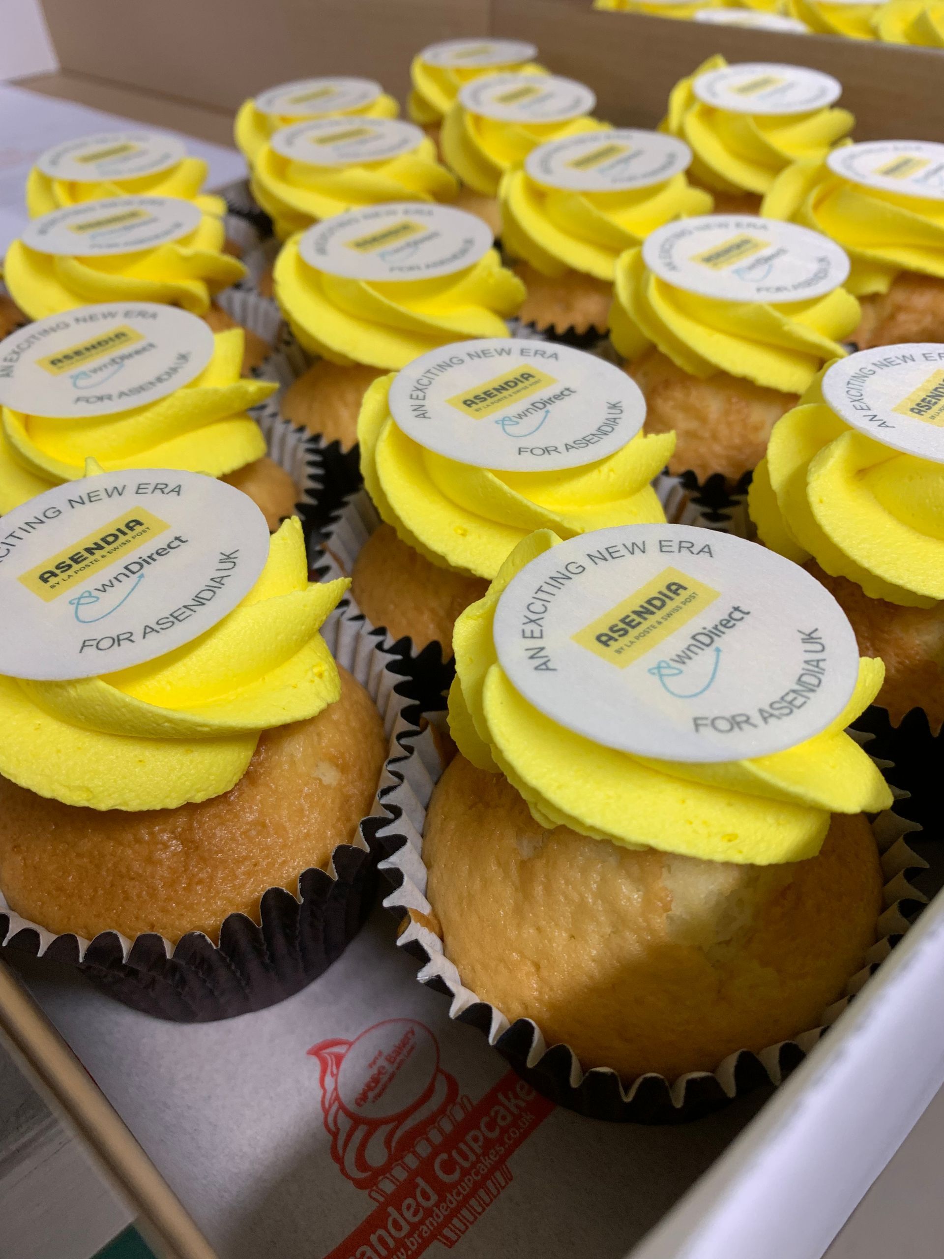 Bespoke Cupcakes — premium bespoke cupcakes by Corporate and Branded Cupcakes UK